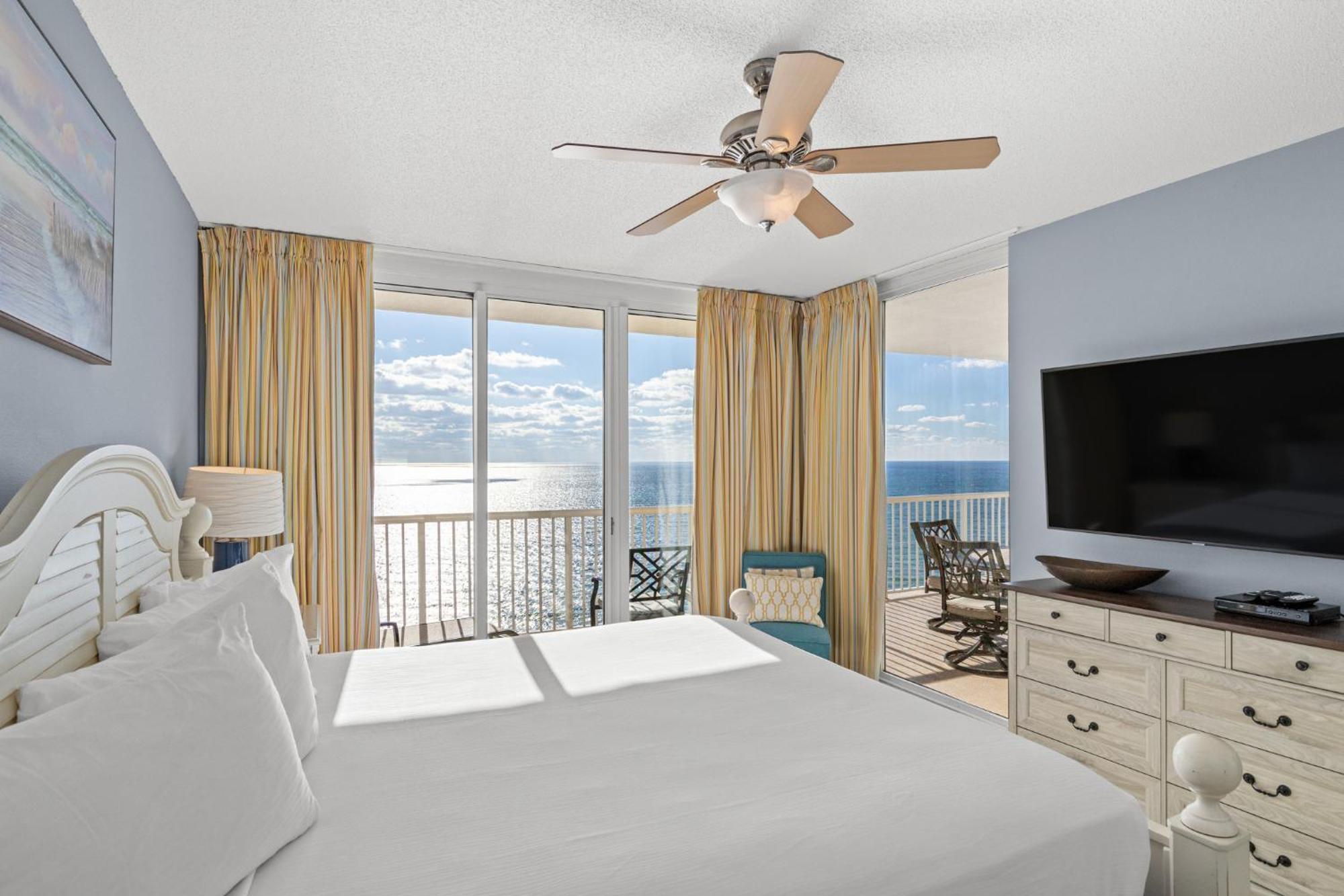 Official Majestic Beach Resort - Over 60 Units - All Ocean Front, Panama City Beach, Fl חדר תמונה