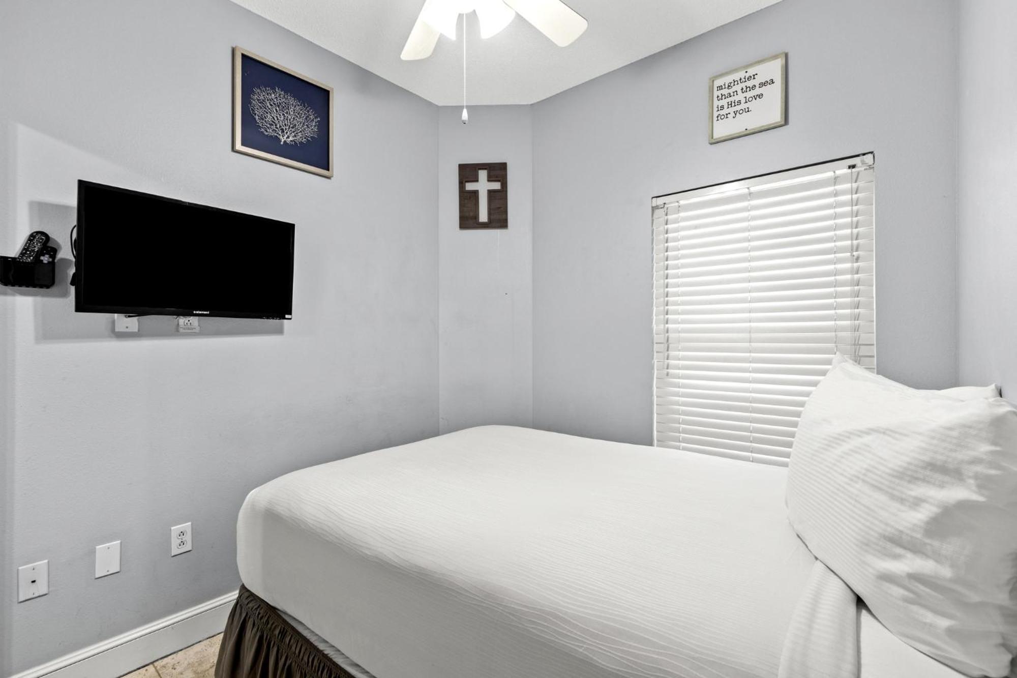 Official Majestic Beach Resort - Over 60 Units - All Ocean Front, Panama City Beach, Fl חדר תמונה