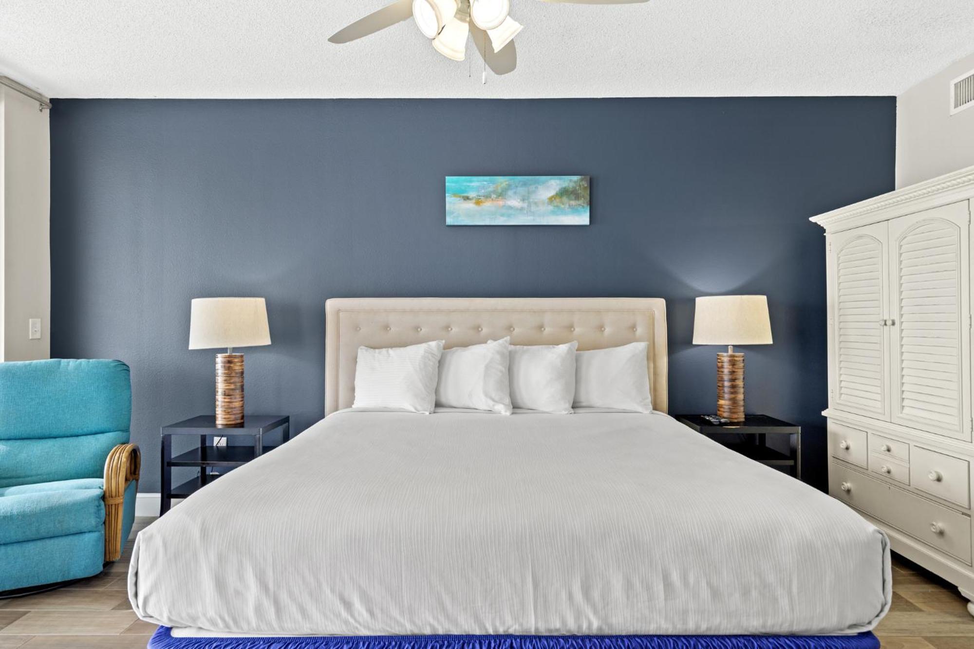 Official Majestic Beach Resort - Over 60 Units - All Ocean Front, Panama City Beach, Fl חדר תמונה
