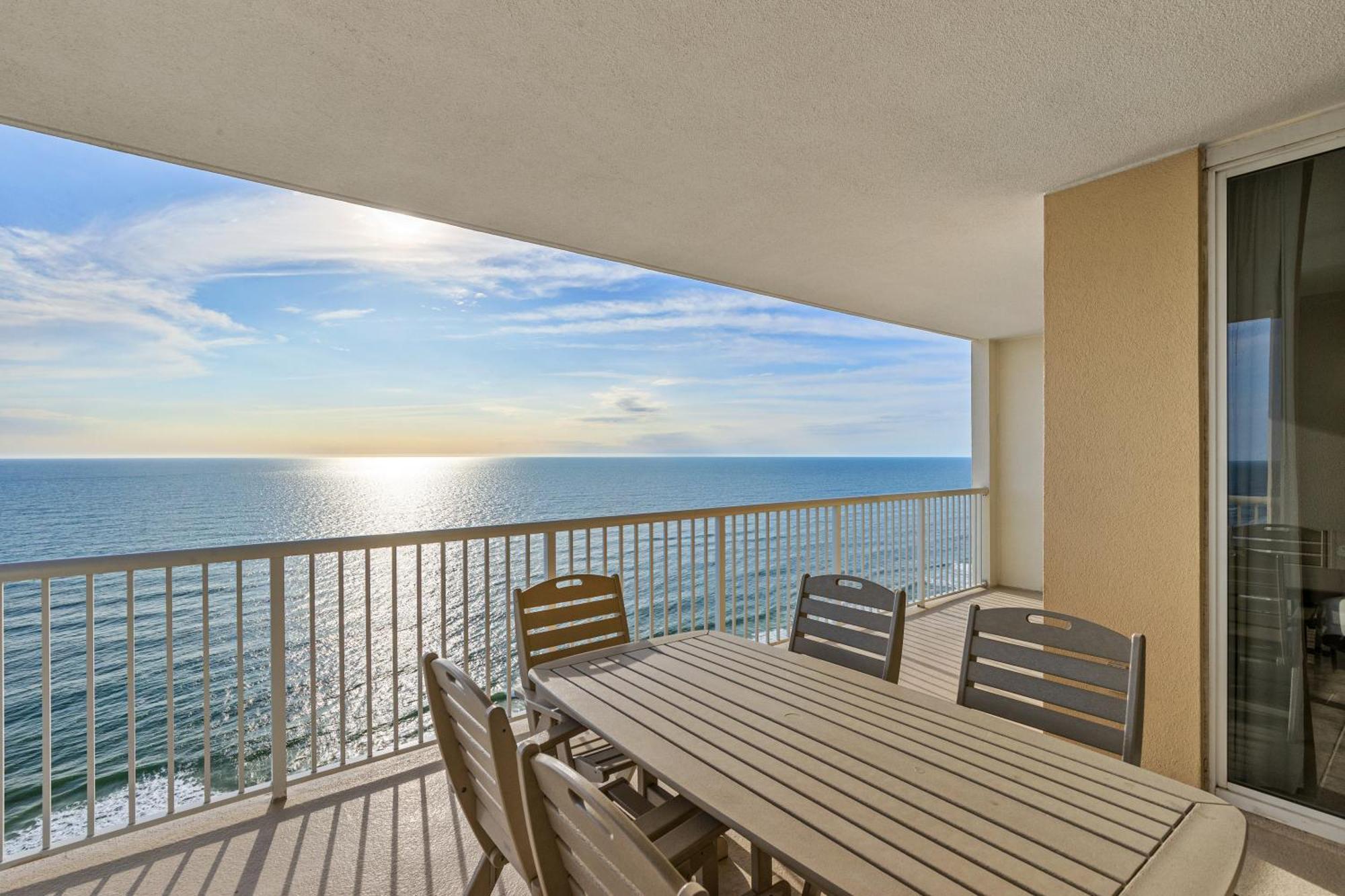 Official Majestic Beach Resort - Over 60 Units - All Ocean Front, Panama City Beach, Fl מראה חיצוני תמונה